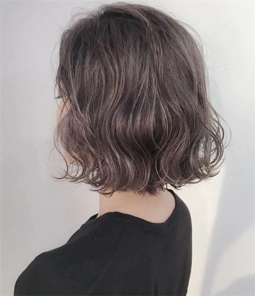 短发波纹卷发型 30-40岁减龄利器_最新发型 - 美发站