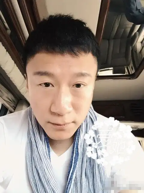 孙红雷自曝妈妈曾捡垃圾补贴家用