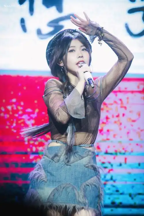 赖美云小七的ab面暖冬音乐会