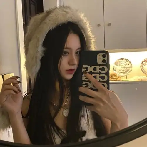 3月21日 16:58   关注  可爱头像 自截头像 林久学姐 女生头像 御姐