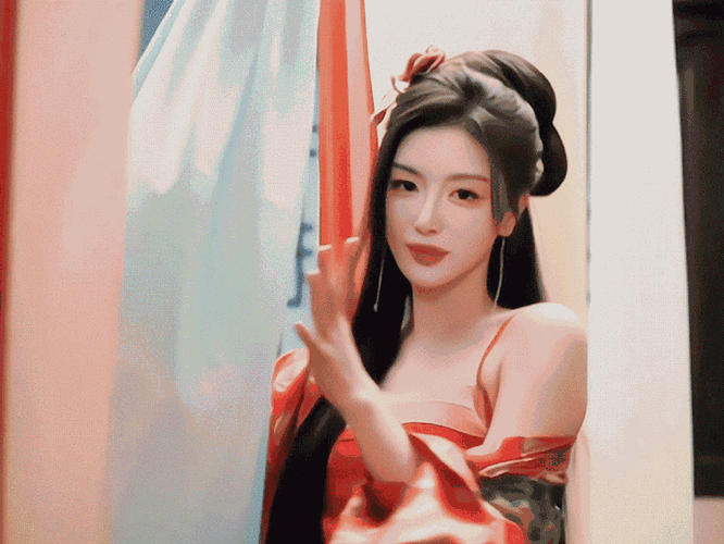 墨雨云间里的孔雪儿