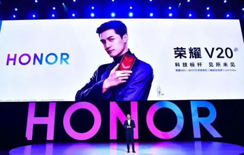 荣耀代言人胡歌换用华为p30 pro!都是自家肥水不流外人田_手机