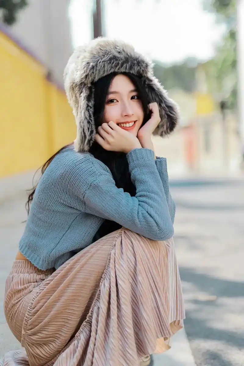 一个人拍照不为姿势发愁,好看又出彩的拍照姿势,路边拍照也适用