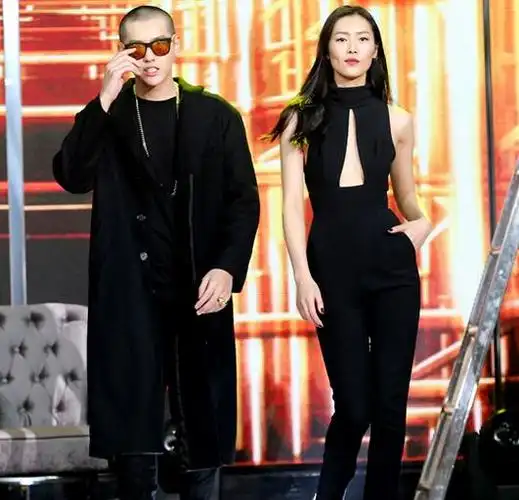 【图】吴亦凡刘雯天天向上是哪一期来 俊男靓女大长腿养眼吸睛