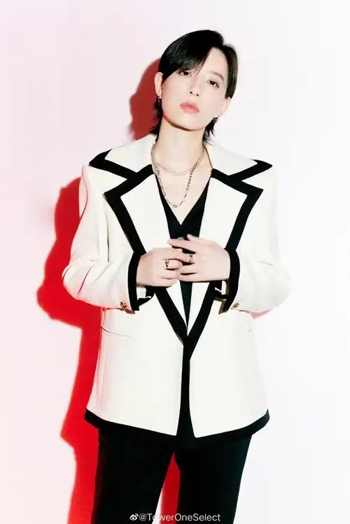 from#toweroneselect#7815@李斯丹妮-个人同款博