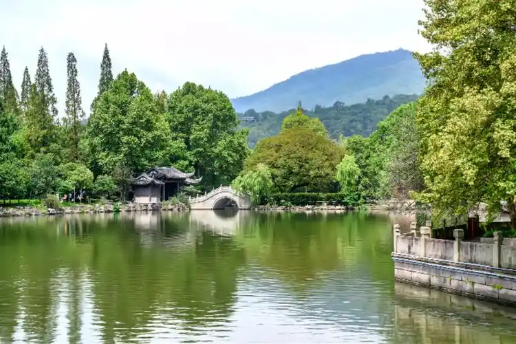 东湖 #风景 #江南水乡美如画 - 抖音