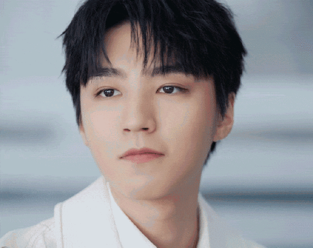 王俊凯问什么是ai搜索#拜托,这个打工人必备神器我为什么没有早点