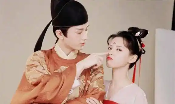 《梦醒长安》成毅张予曦定妆照太有爱,袁冰妍再被喊话_网友_琉璃_对方