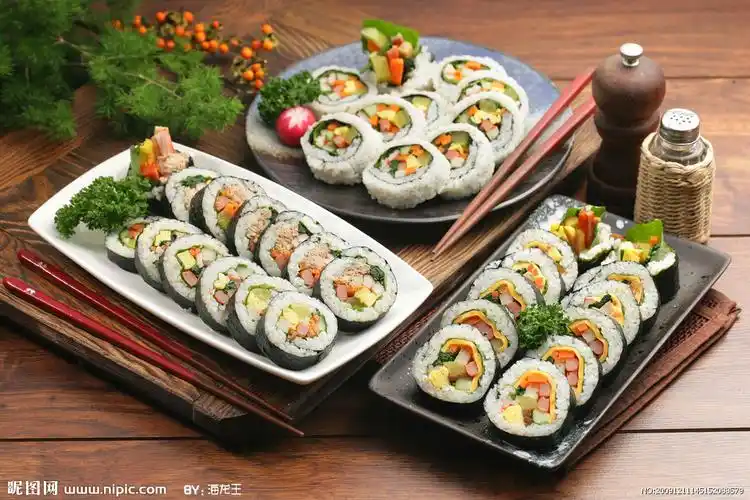 紫菜寿司摄影图__传统美食_餐饮美食_摄影图库_昵图网nipic.com