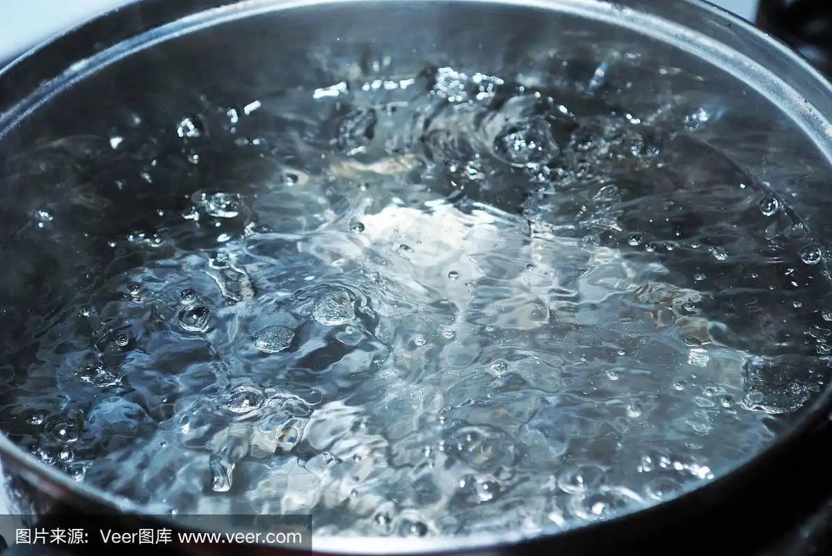 沸腾的水