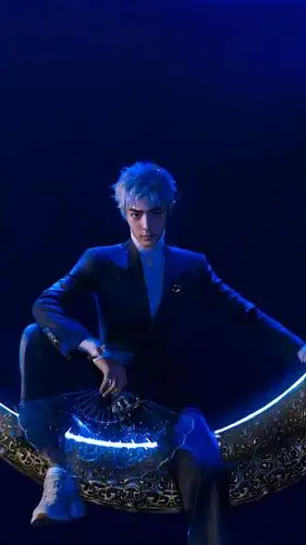 肖战梦想照进现实二次元银发少年惊艳了谁的时光