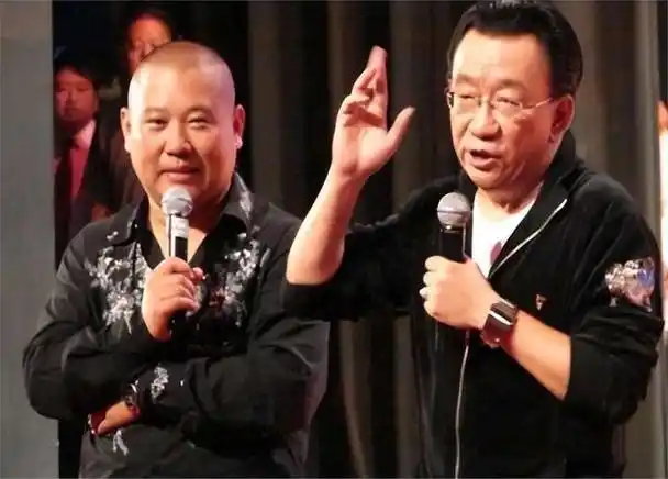 侯耀文离世17年后,再看哥哥侯耀华力争遗产,才懂得他的良苦用心