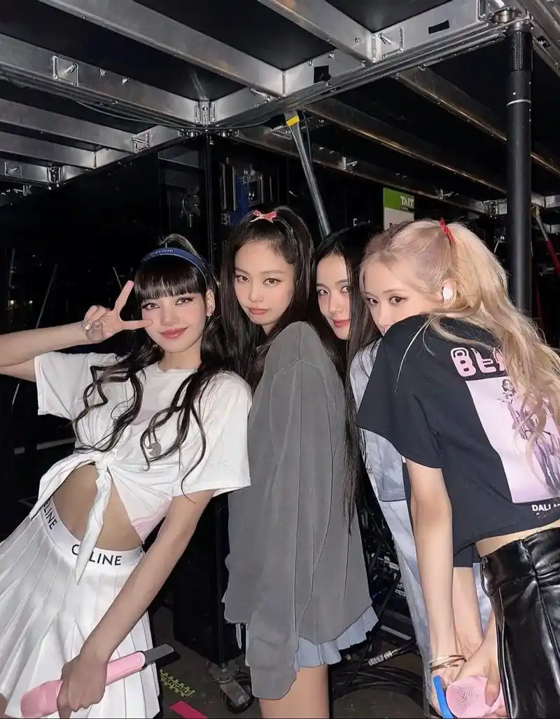 black pink稀有合照#blackpink世界巡演 # - 抖音