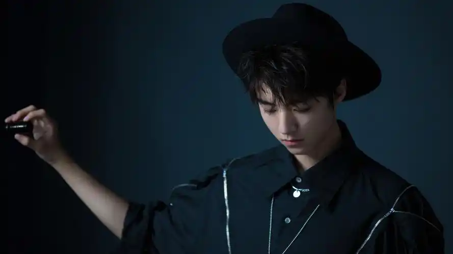 青年代表王俊凯