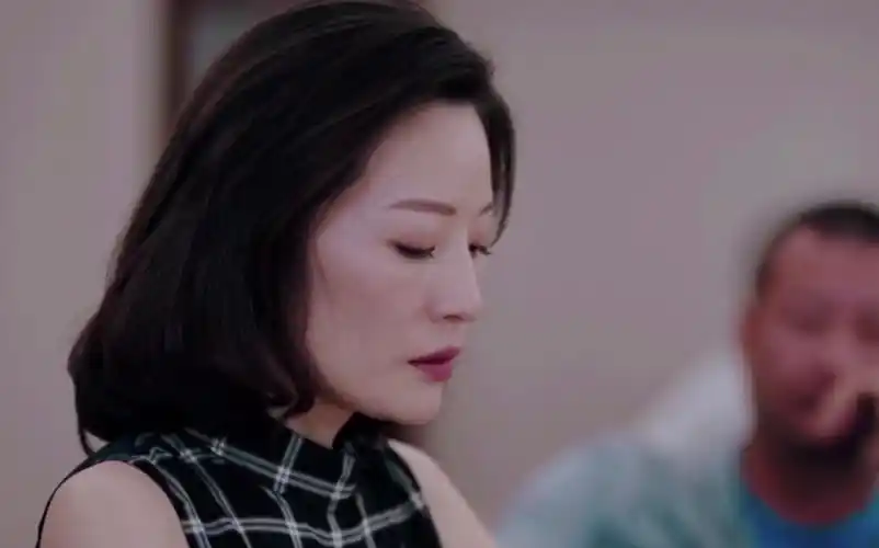 吴乙彤【田珊珊】