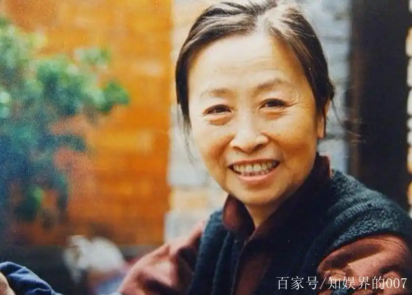 "丑娘"张少华年轻时是校花?刚开始还不相信,一看照片就被惊艳