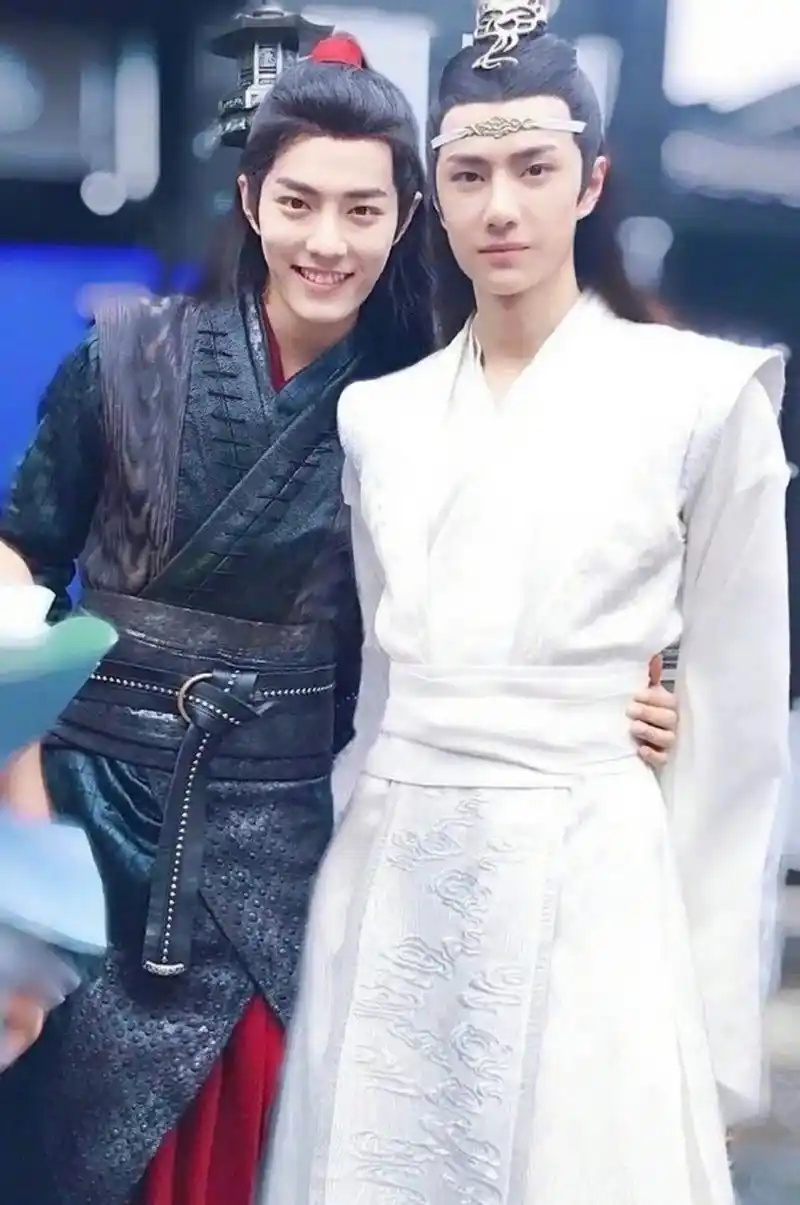 当初陈情令的播出,让肖战王一博晋升到了顶