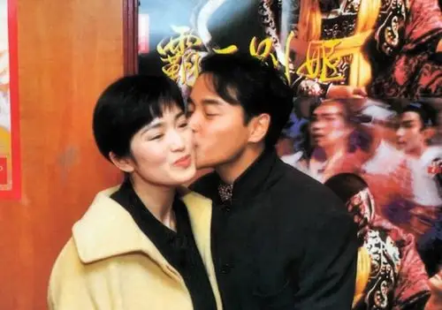 收集 3 分享:  张国荣 -- topit.me 收录优美图片