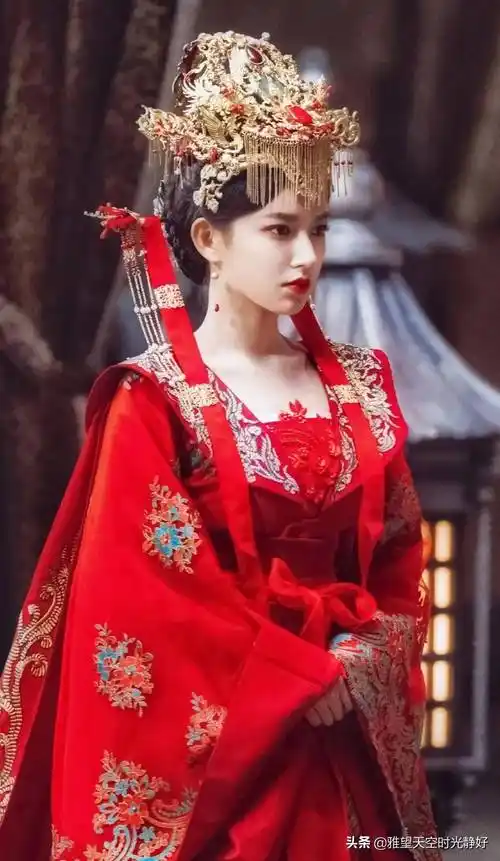 凤冠霞帔,十里红妆～影视剧女明星唯美古装嫁衣最新最全大盘点_整理