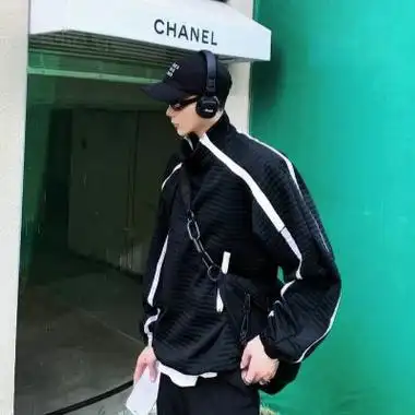 干净酷拽黑白色系潮男帅哥男头 好看简约的优质男生头像2022最新_男生