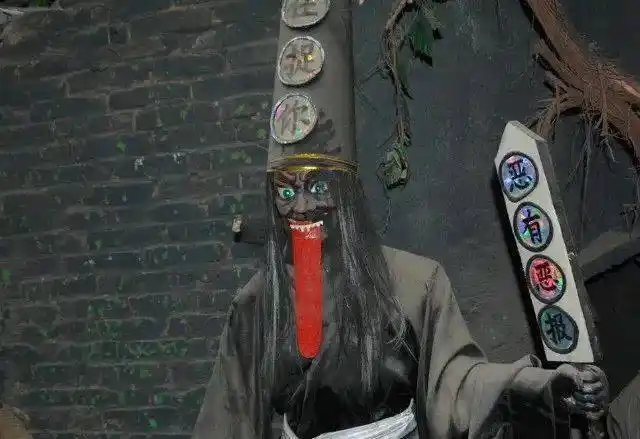 生前做过坏事的这些人竟要在地狱里受这些折磨?