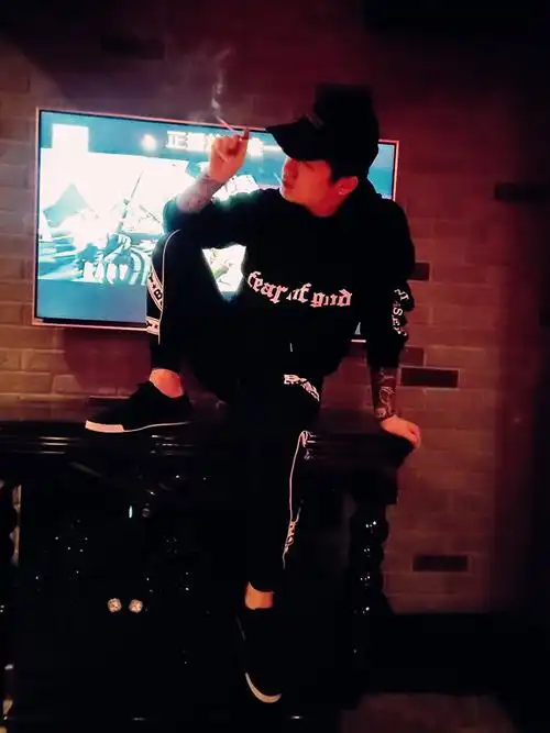 霸气发型 社会小伙 精神小伙 头像图片封面 qq微信 快手 抖音 头像