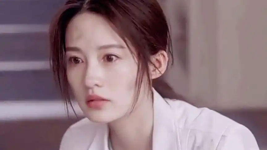 李沁哭戏好虐,这种破碎感把我哭死了