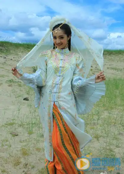 麦迪娜个人资料简介_麦迪娜图片写真_生活照_家庭背景-明星库