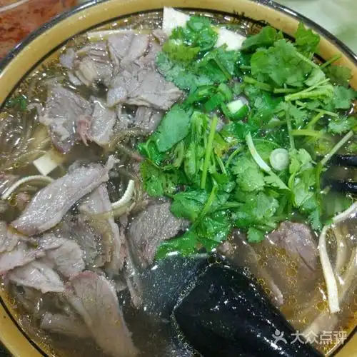 正宗插花牛肉汤