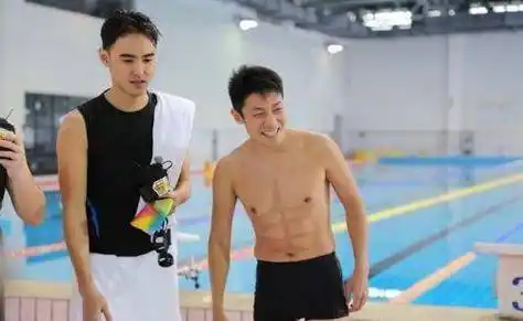 撒贝宁被运动员玩坏了!