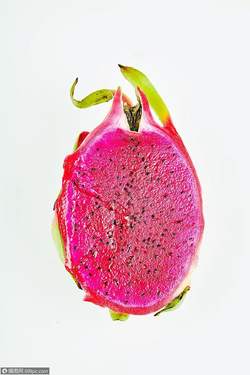 切开的火龙果