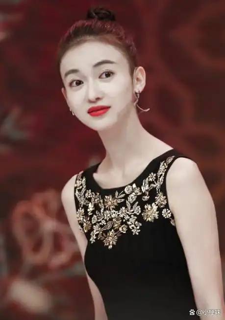 吴谨言:耍横踢到铁板是一种什么体验