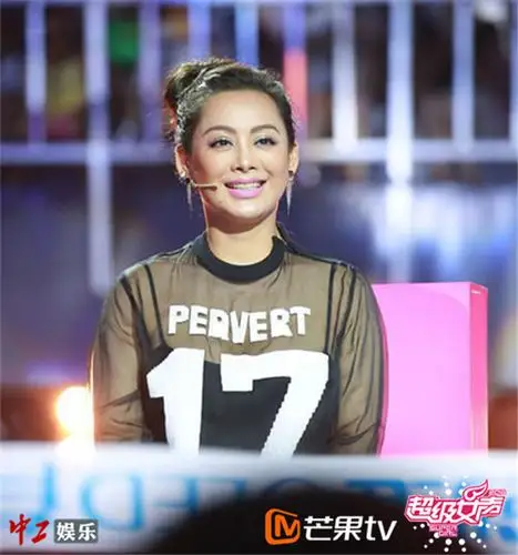 2016超级女声总冠军已触手可及 宁静不惧质疑再评超女