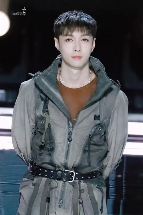 威龙舞台##张艺兴官宣街舞6总决赛#979797krump的酷盖