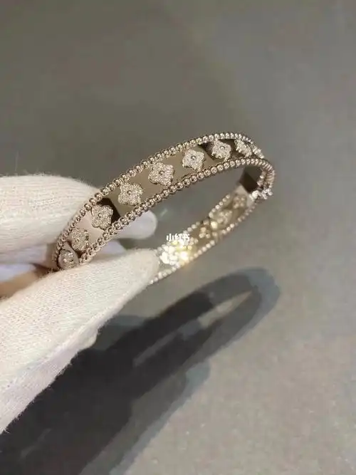 梵克雅宝万花筒真的太漂亮了_万花筒_梵克雅宝怎么样_手镯_手工制作