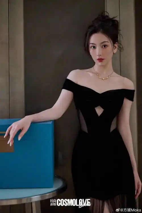 方媛再登杂志封面,身材颜值均在线,温柔甜美气质超群_郭富城_个人