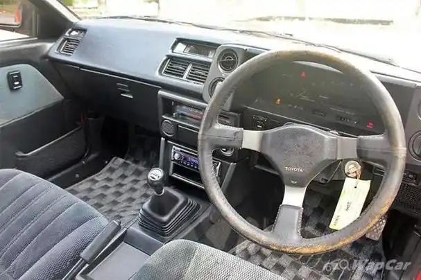 现在的丰田ae86都是翻新的吗(究竟是不是一台过度美化的)(10)