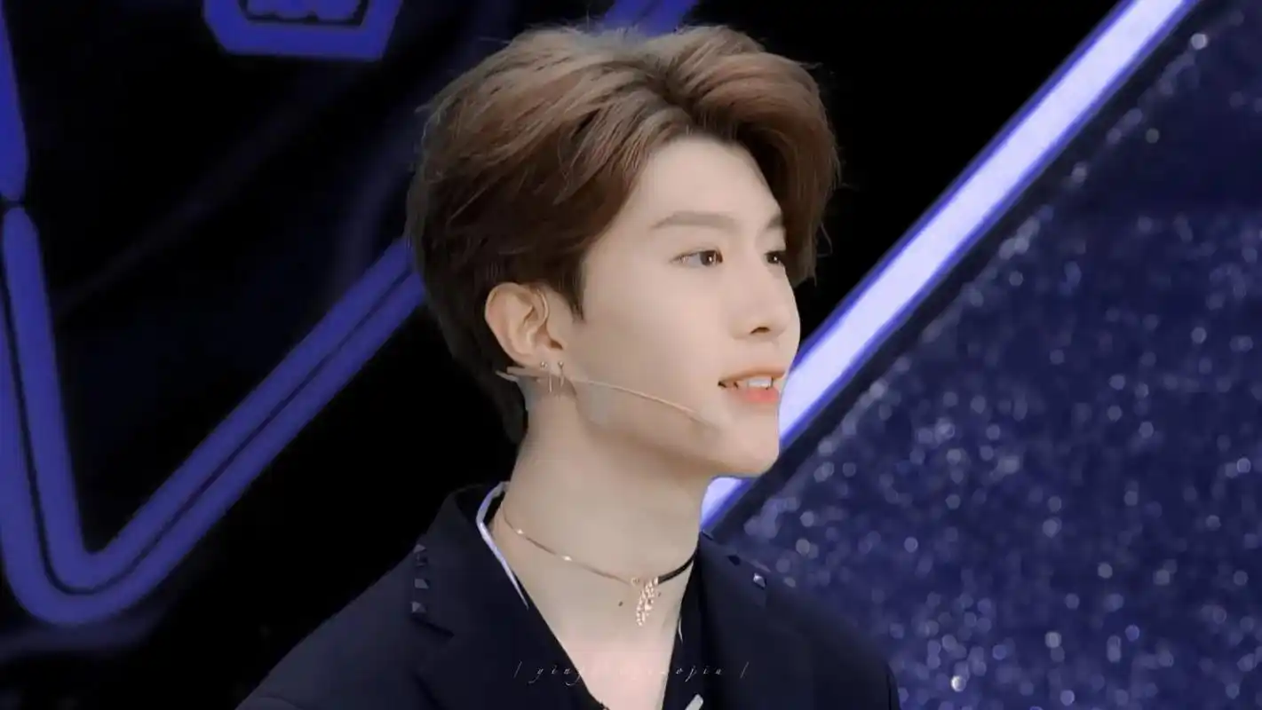 范丞丞 18年的遗憾,他开始强大,20年和21年让观众重新 - 抖音