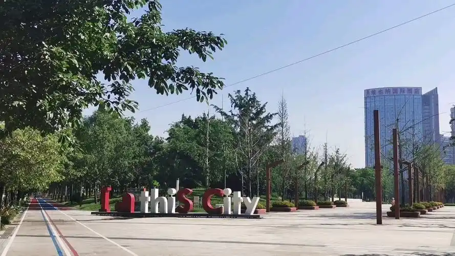 高新区桂龙公园,软件园白领午饭后消食好地方,清静又舒适!