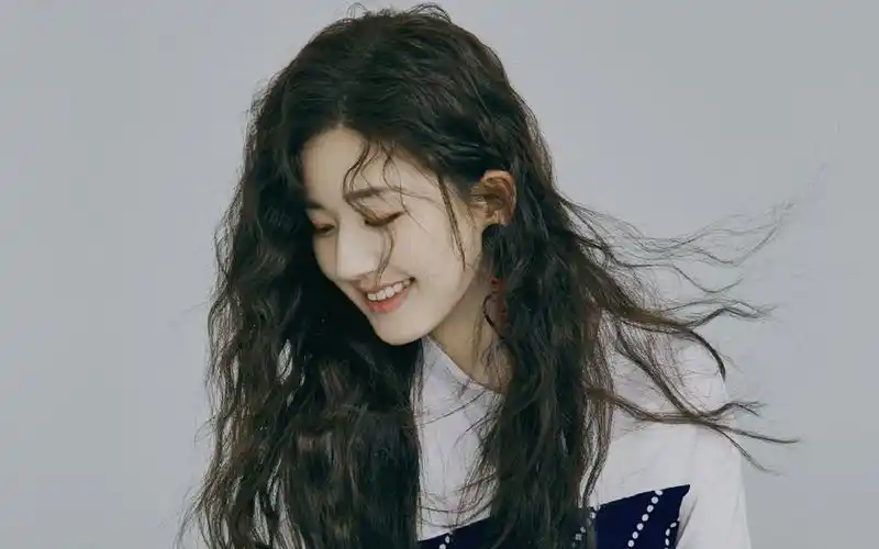 赵露思甜美养眼写真桌面壁纸高清大图预览1920x1200_大陆明星下载_美