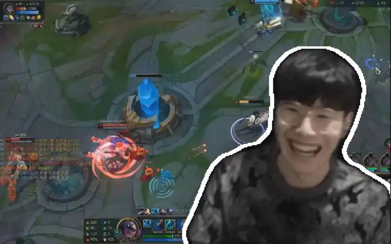 什么是姨母笑(啥是姨母笑是啥意思) 第2张