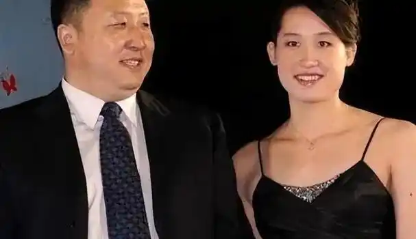 纪实奥运冠军刘子歌27岁嫁50岁教练送他170万豪车如今过得怎样