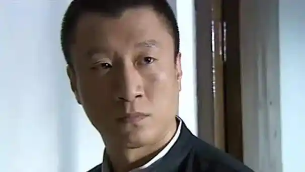 征服之中刘华强为何要砍那个卖瓜的二人的秘密终于被说出