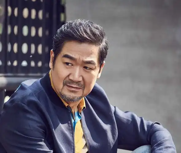 张国立各个方面都很优秀的老艺术家