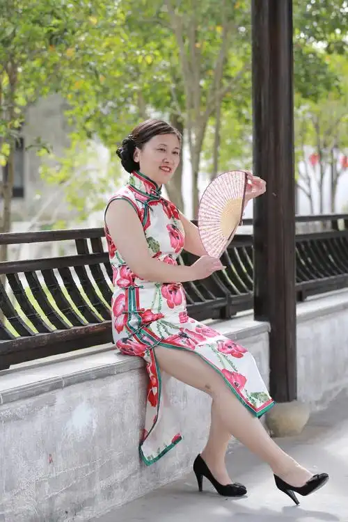 古镇旗袍情 - 美篇