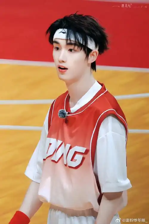 丁程鑫泼水游戏第一次这么紧张# dcx#丁程鑫让hi6嘉宾帮忙宣传演郴後