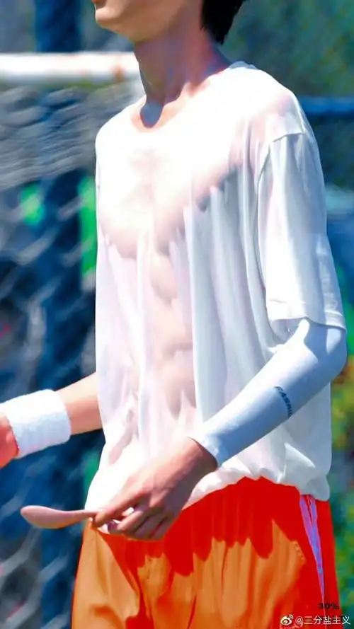 严浩翔腹肌##严浩翔内娱男菩萨