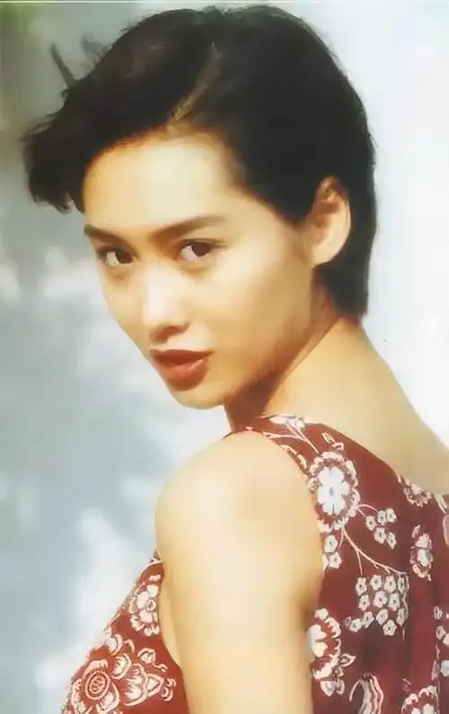 "风流天王"郭富城:情史狗血引人入胜,18个女友个个是女神