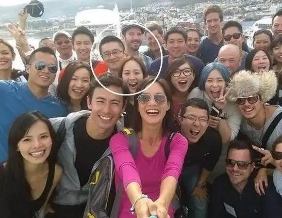 张钧甯出席某活动时,突然自曝已经与交往2年多的ceo男友黄凯伟感情转