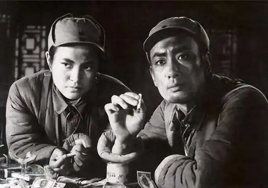 回顾庞学勤照顾精神病妻子46年再婚娶日本妻子长子已成骄傲